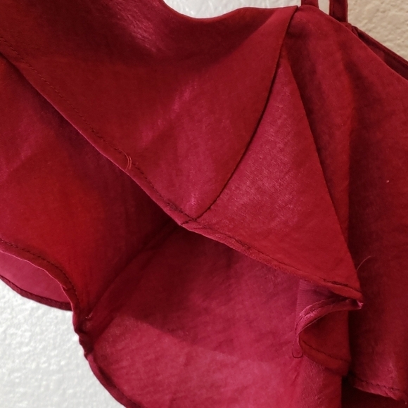 Society Girl Plum Cold Shoulder Ruffled Top Size S - Picture 3 of 8